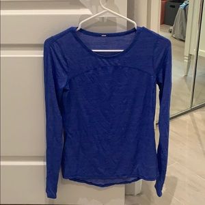 Lululemon long sleeved workout shirt